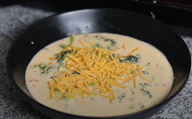 Instant Pot Keto Broccoli Cheddar Soup