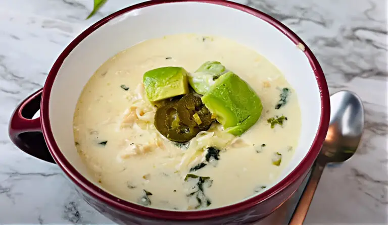 Delicious Green Enchilada Chicken Soup In The Instant Pot [ Keto Friendly ]