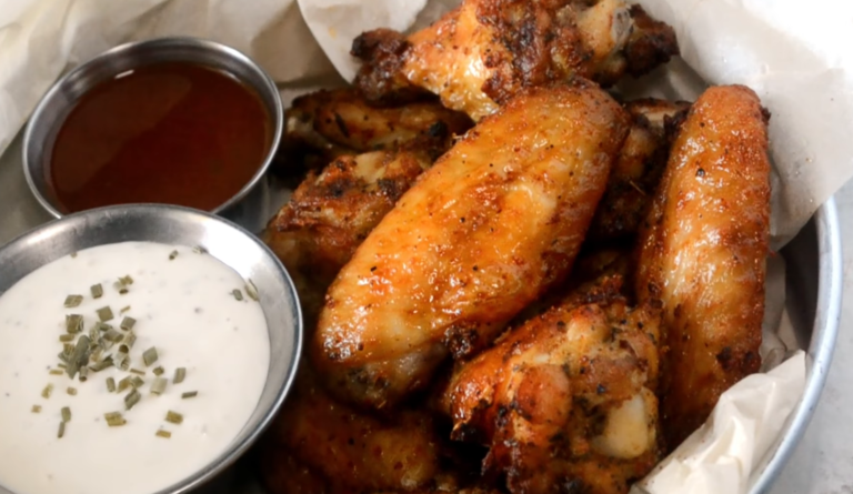 Keto Air fryer Crispy Chicken Wings