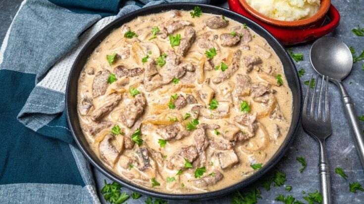 keto beef stroganoff