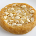 Keto White Chocolate Macadamia Nut Cookie